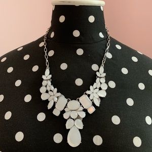 White statement necklace